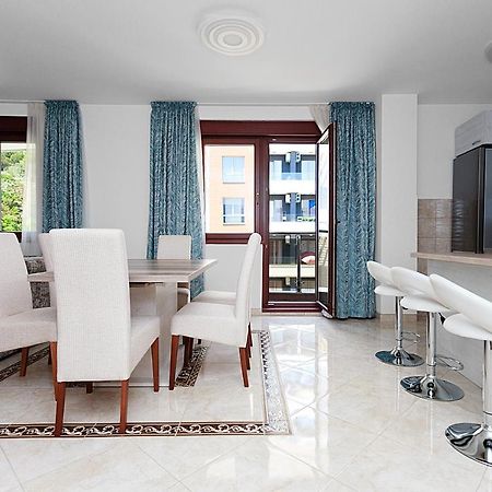 Three Bedroom Spacious Apartment Anatolia Budva Bagian luar foto