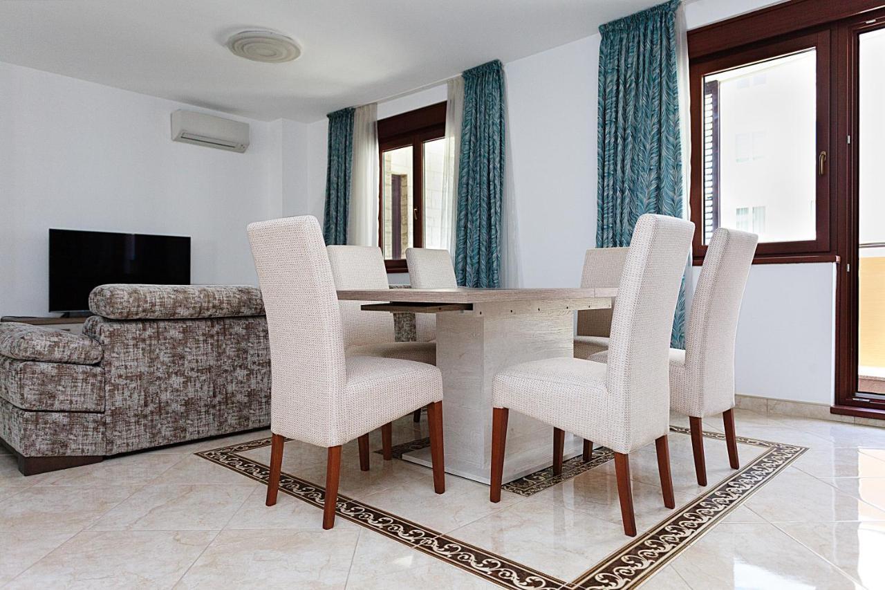 Three Bedroom Spacious Apartment Anatolia Budva Bagian luar foto